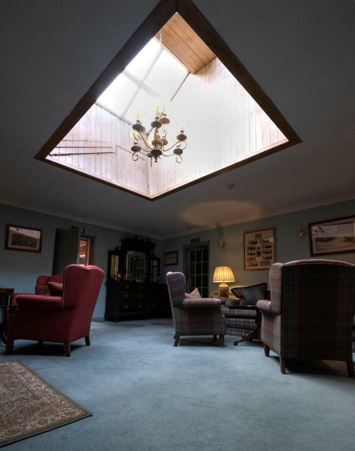 Altnaharra Hotel Lairg Esterno foto