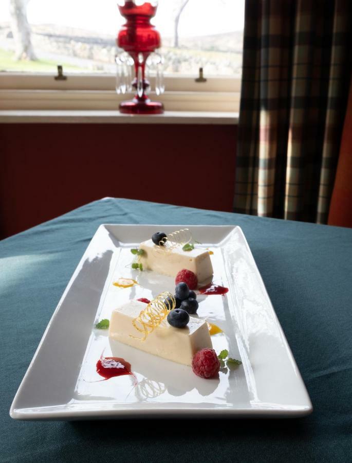Altnaharra Hotel Lairg Esterno foto